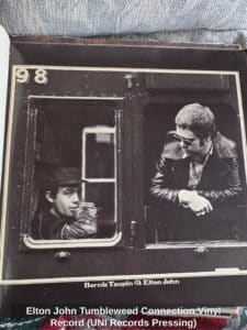 Elton-John-Tumbleweed-Connection-Vinyl-Record-UNI-Records-Pressing-fourth-image