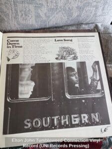 Elton-John-Tumbleweed-Connection-Vinyl-Record-UNI-Records-Pressing-third-image