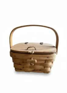 Vintage-Longaberger-Woven-Wood-Picnic-Basket-with-Lid