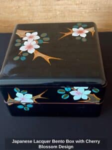 Japanese-Lacquer-Bento-Box-with-Cherry-Blossom-Design