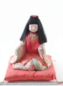 Kimekomi-Ningyo-Doll-in-Traditional-Kimono