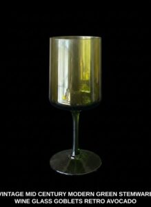 VINTAGE-MID-CENTURY-MODERN-GREEN-STEMWARE-WINE-GLASS-GOBLETS-RETRO-AVOCADO-second-image