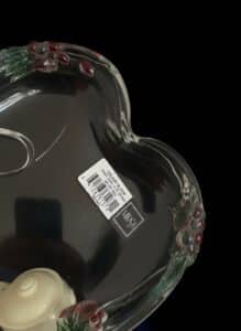 Mikasa-Holiday-Bloom-Heart-Dish-second-image