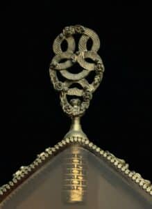 Ornate-Ormolu-Style-Perfume-Bottle-third-image