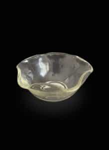 Vintage-Clear-Glass-Ruffled-Edge-Candy-Dish-second-image