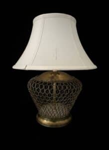 Vintage-Mid-Century-Modern-Brass-Chain-or-Wire-Mesh-Hollywood-Regency-Table-Lamp-with-Embroidered-Shade-second-image