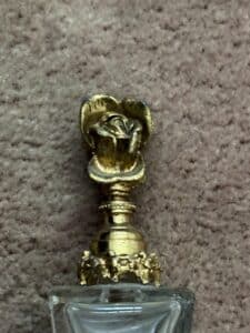 Vintage-Regency-Vanity-Rose-Motif-Ormolu-Style-Gold-Glass-Ornate-Perfume-Bottle-third-image