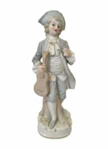 Porcelain-Figurine-of-a-Gentleman-with-Guitar