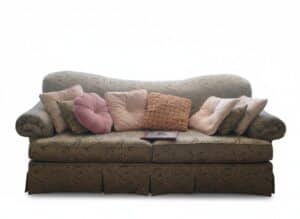 Traditional-Camelback-Sofa-with-Damask-Upholstery