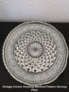Vintage-Anchor-Hocking-Wexford-Pattern-Serving-Plate