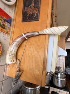 Vintage-Argentine-Cow-Horn-Decor