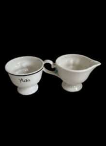 Baileys-Irish-Cream-Yum-Winking-Face-Creamer-and-Sugar-Bowl-Set-third-image