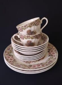Churchill-Thanksgiving-Pattern-Tea-Set