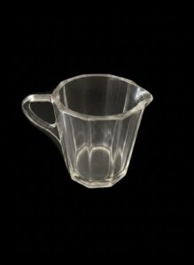 Federal-Glass-Octagonal-Creamer