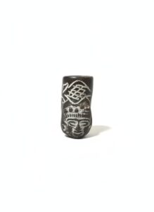 Hand-Carved-Pipe-with-etching-second-image