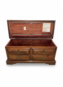 Lane-Cedar-Hope-Chest-second-image