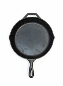 Lodge-SK-Cast-Iron-Skillet