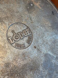 Lodge-SK-Cast-Iron-Skillet-second-image