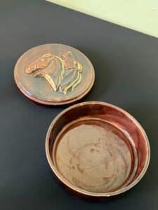 Mid-Century-Modern-Ceramic-Horse-Trinket-Box-second-image