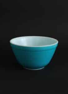 Pyrex-Primary-Colors-Turquoise-Mixing-Bowl-