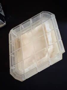 Red-Vintage-Powder-Container-or-Compact