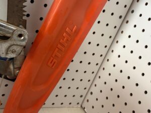 Remington-Limb-N-Trim-corded-electric-chainsaw-third-image