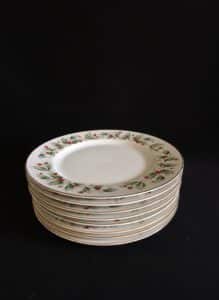 Royal-Gallery-Holly-Fine-China-Dinner-Plates-second-image