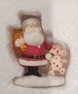 Rudolph-and-the-Island-of-Misfit-Toys-Santa-Figurine