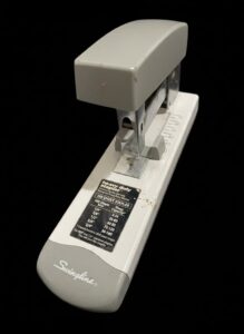 Swingline-Sheet-Heavy-Duty-Stapler-second-image