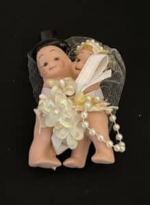 Vintage-Bisque-Kewpie-Bride-and-Groom-Figurine