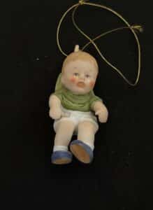 Vintage-Bisque-Piano-Baby-Figurine-Ornament