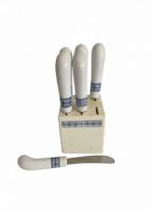 Vintage-Blue-White-Floral-Porcelain-Handled-Spreader-Set-with-Storage-Block-second-image