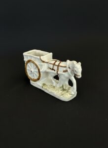 Vintage-Ceramic-Donkey-Pulling-Cart-Planter