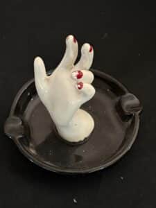 Vintage-Ceramic-Hand-Ring-Holder-Ashtray
