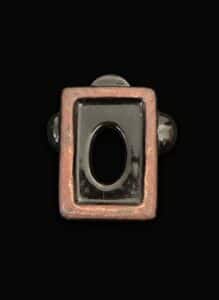 Vintage-Ceramic-Telephone-Figural-Pencil-Holder-second-image