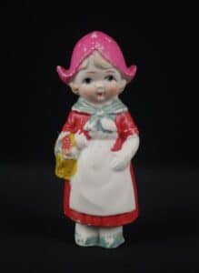 Vintage-Dutch-Girl-Figurine-with-Basket-Made-in-Japan