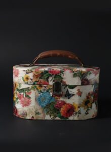 Vintage-Floral-Butterfly-Train-Case