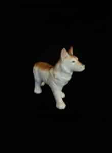 Vintage-German-Shepherd-Porcelain-Figurine-Made-in-Japan