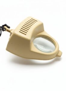 Vintage-Magnifying-Task-Lamp-with-Articulated-Arm