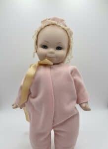 Vintage-Porcelain-Baby-Doll-second-image