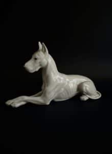 Vintage-Porcelain-Great-Dane-Figurine