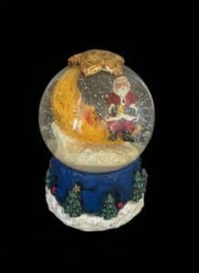 Vintage-Santa-and-Moon-Christmas-Snow-Globe