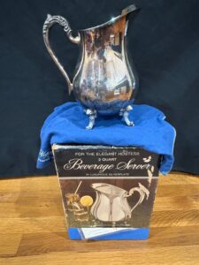 Vintage-Silverplate-Quart-Beverage-Server