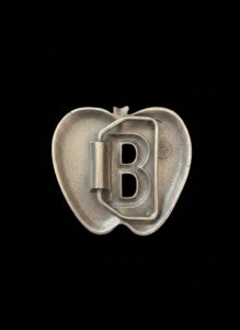 Vintage-The-Big-Apple-New-York-Belt-Buckle-second-image