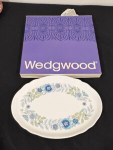 Wedgwood-Clementine-Bone-China-Oval-Serving-Platter