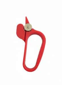 red-plastic-rolling-scissors
