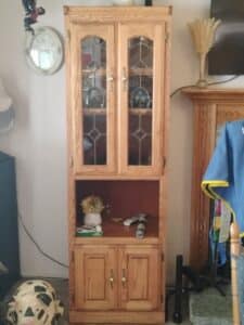Amish-Oak-Corner-Curio-Cabinet-with-Leaded-Glass-1