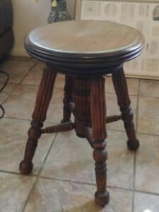 Antique-Oak-Piano-Stool-1