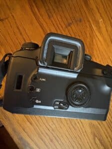 Canon-EOS-Elan-E-mm-Film-Camera-third-image-1