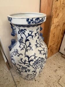 Chinese-Blue-and-White-Porcelain-Floor-Vase-second-image